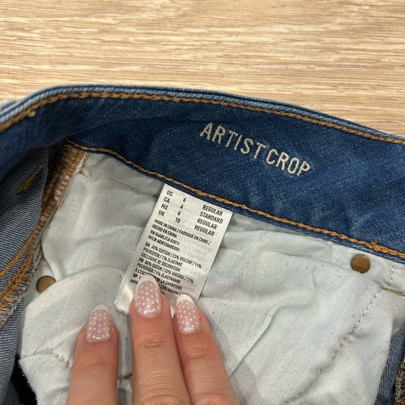 American Eagle distressed artist crop jeans - Picture 5 of 5